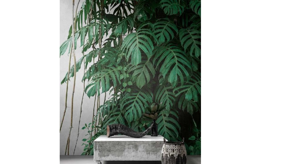 38241-1 15A THE WALL